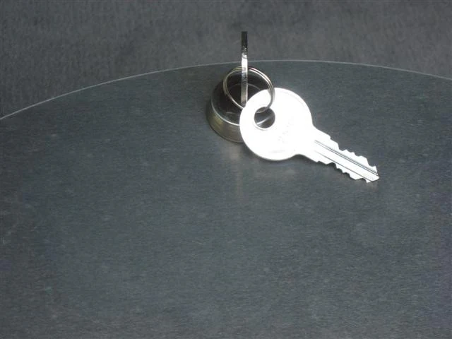 Spare Wheel Cover with Lockable Compartment for Mercedes Gwagen - Image 5