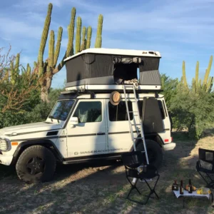 Baroud EVASION Roof Top G Wagon with James Baroud Hard Shell Roof top tent Evasion 917x666