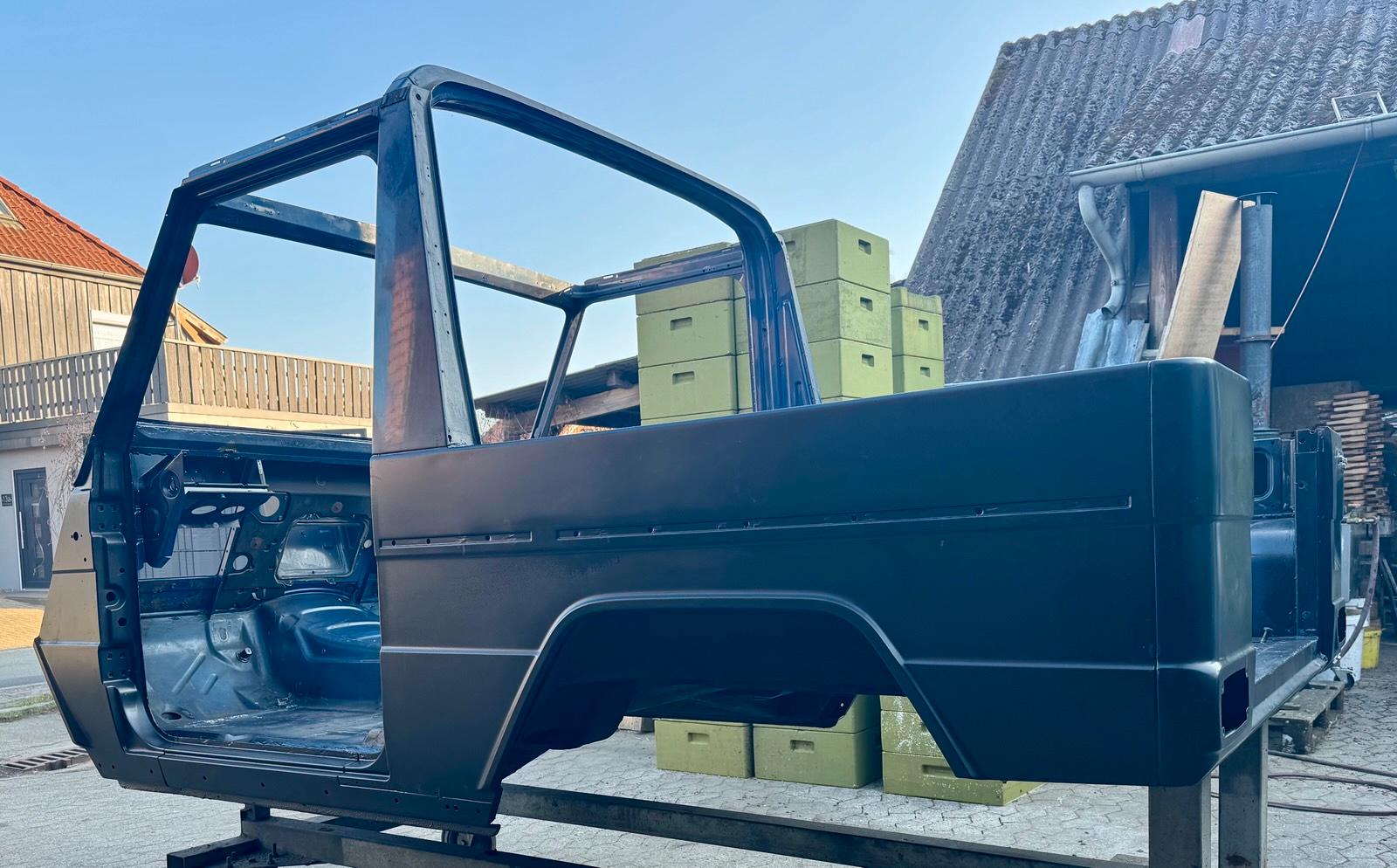 Mercedes G Class Cabriolet W460 Body Shell A4606002905