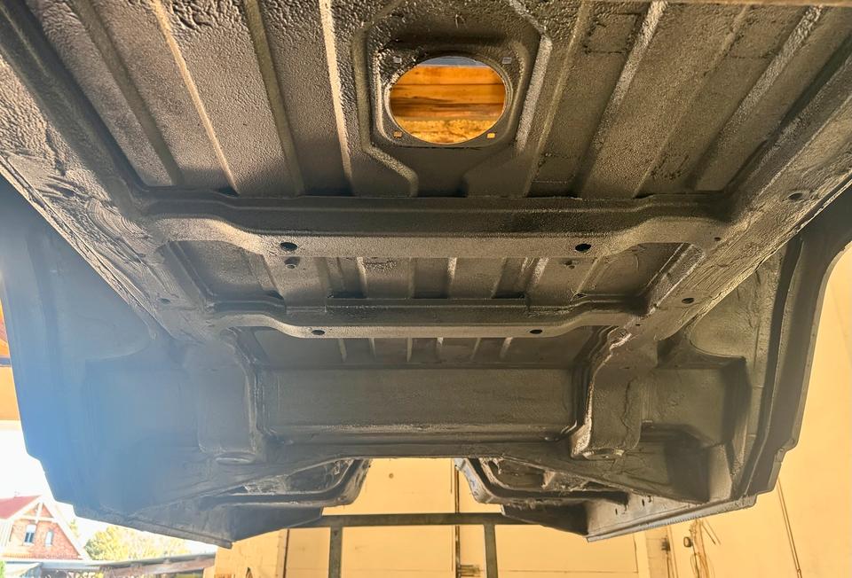 Mercedes G Class Cabriolet W460 Body Shell A4606002905 - Image 10