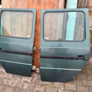 Mercedes g class w463 left and right door rear set