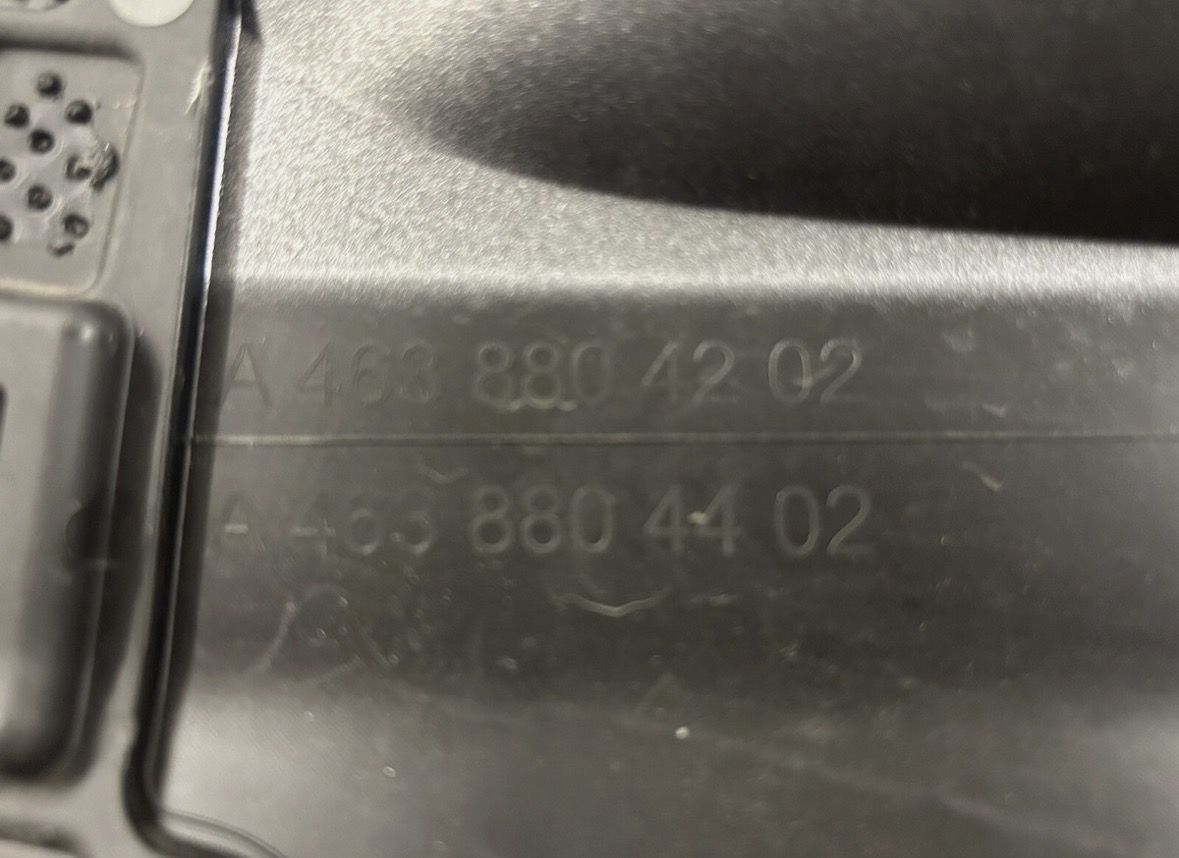 Mercedes G Wagon Front Grille - Image 5